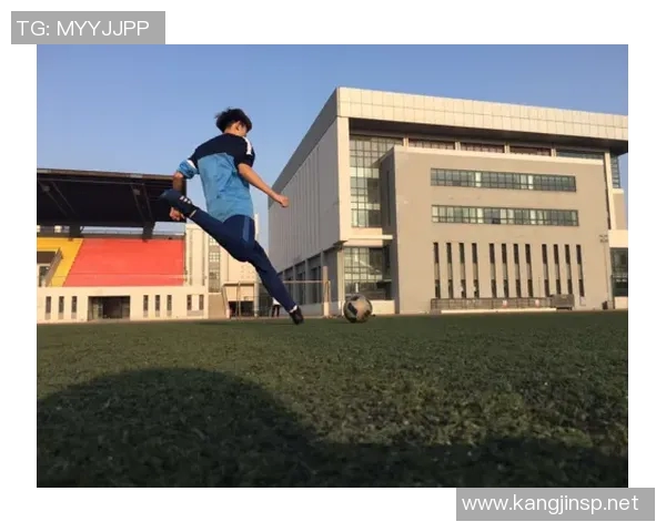 从绿茵场到银幕人生足球明星的传奇自传电影之旅 从绿茵场到银幕人生足球明星的传奇自传电影之旅