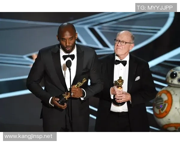 科比退役仪式上足球明星的感人致辞与跨界友谊的深刻意义